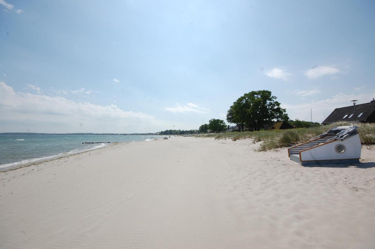 Schlafstrandkorb Nr. 3 Sierksdorf Esterno foto